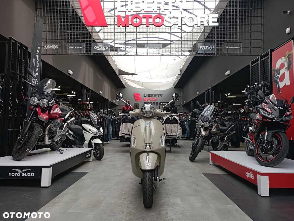 Vespa Primavera - 2