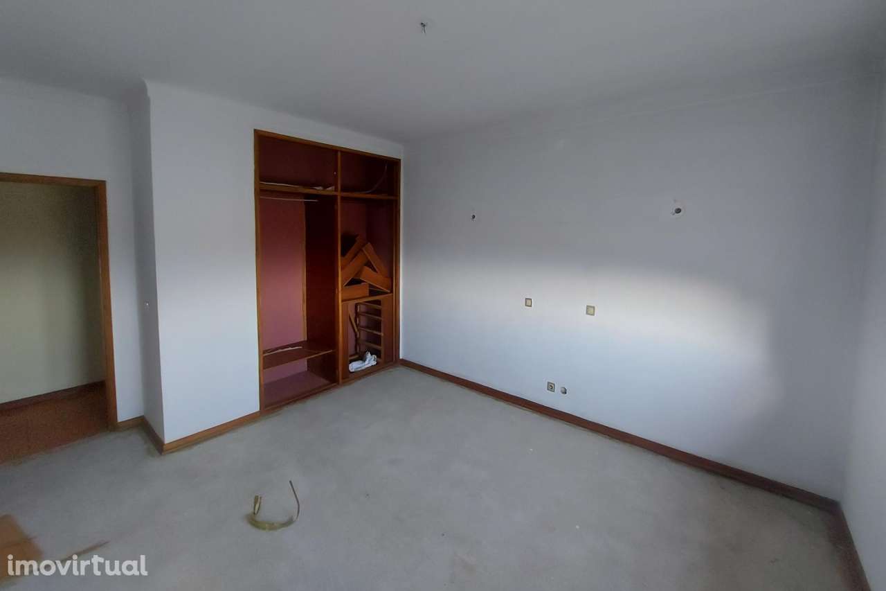 Prédio  Venda em Santiago de Besteiros,Tondela - Grande imagem: 2/45