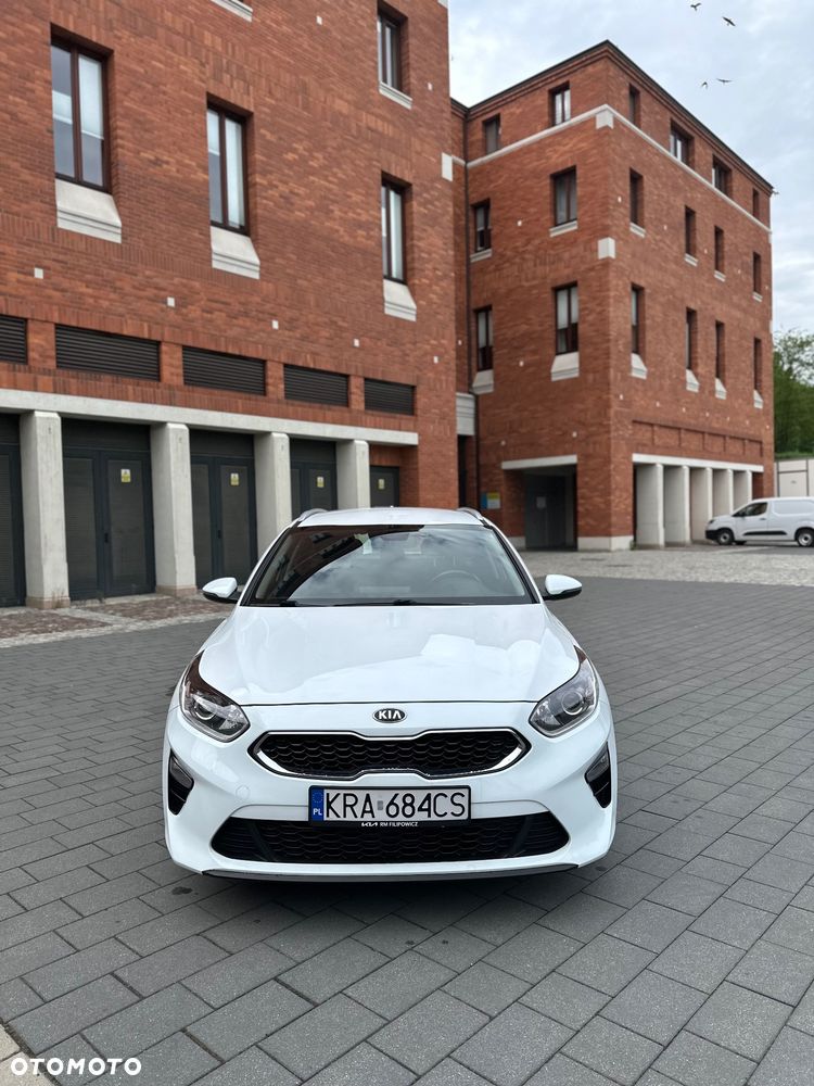 Kia Ceed 1.6 CRDi mHEV L DCT - 6