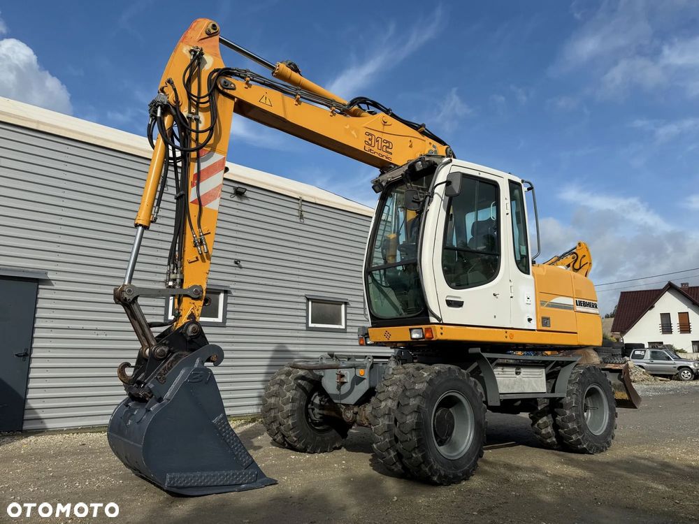 Liebherr A 312 - 3