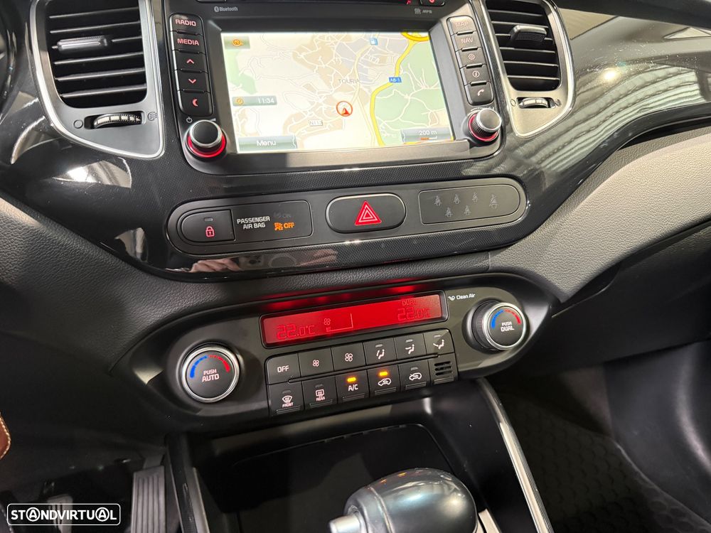 Kia Carens 1.7 CRDi ISG TX 7DCT - 24