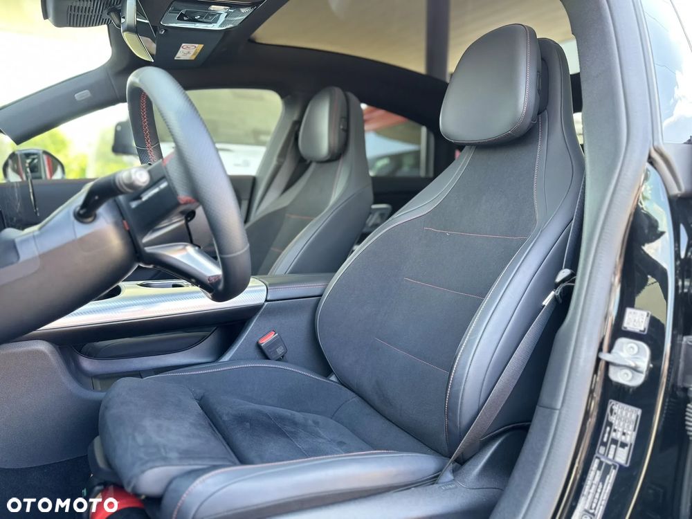 Mercedes-Benz CLA - 17