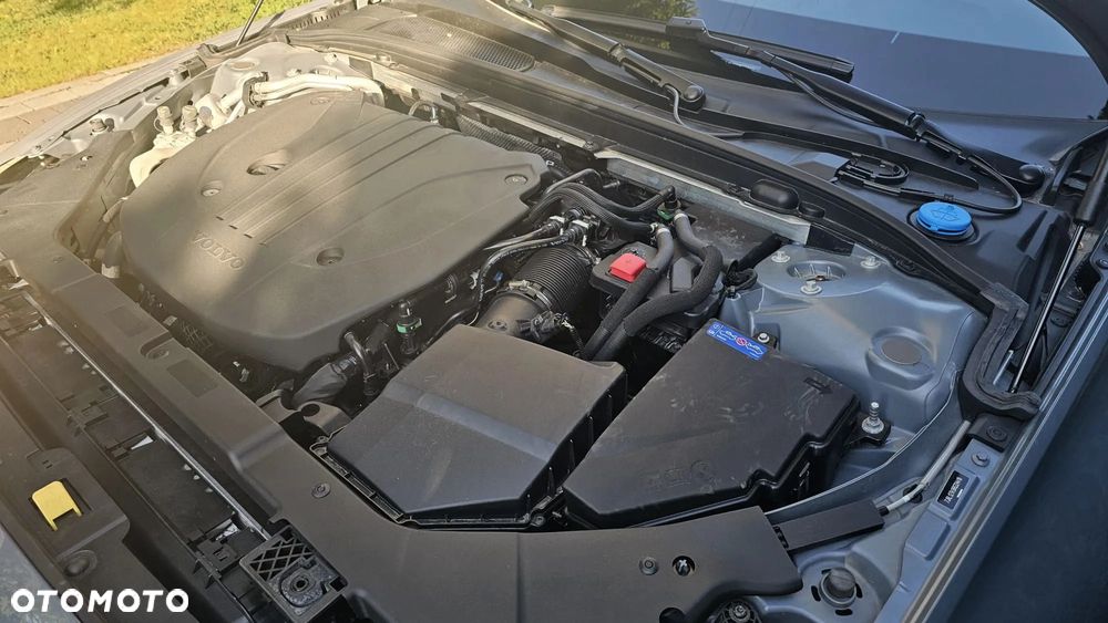 Volvo S60 B5 B AWD Plus Dark - 26