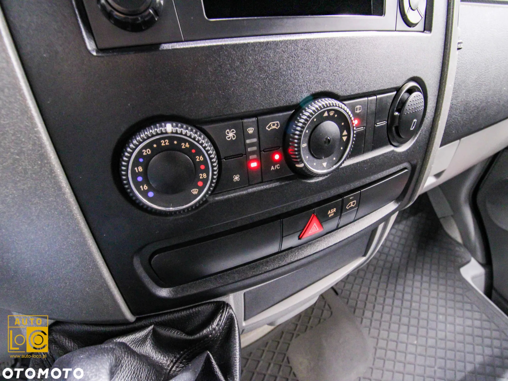 Mercedes-Benz SPRINTER KONTENER + WINDA - 16