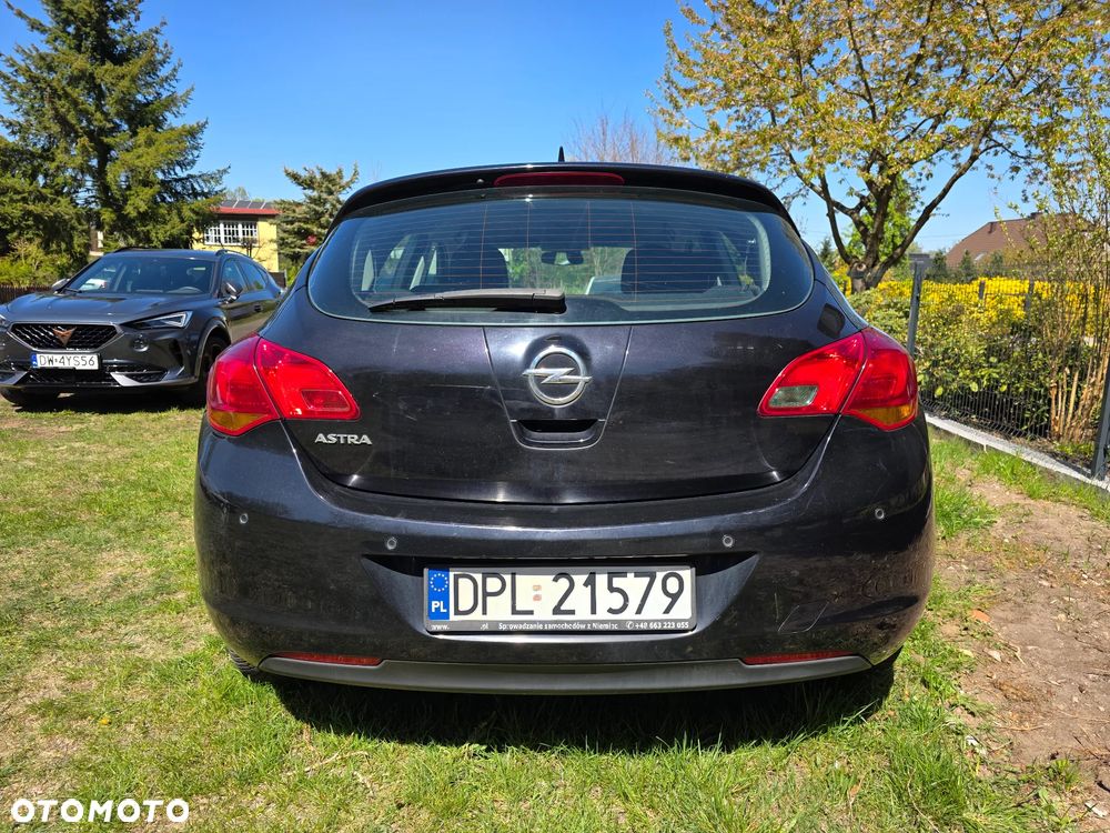 Opel Astra 1.6 - 4