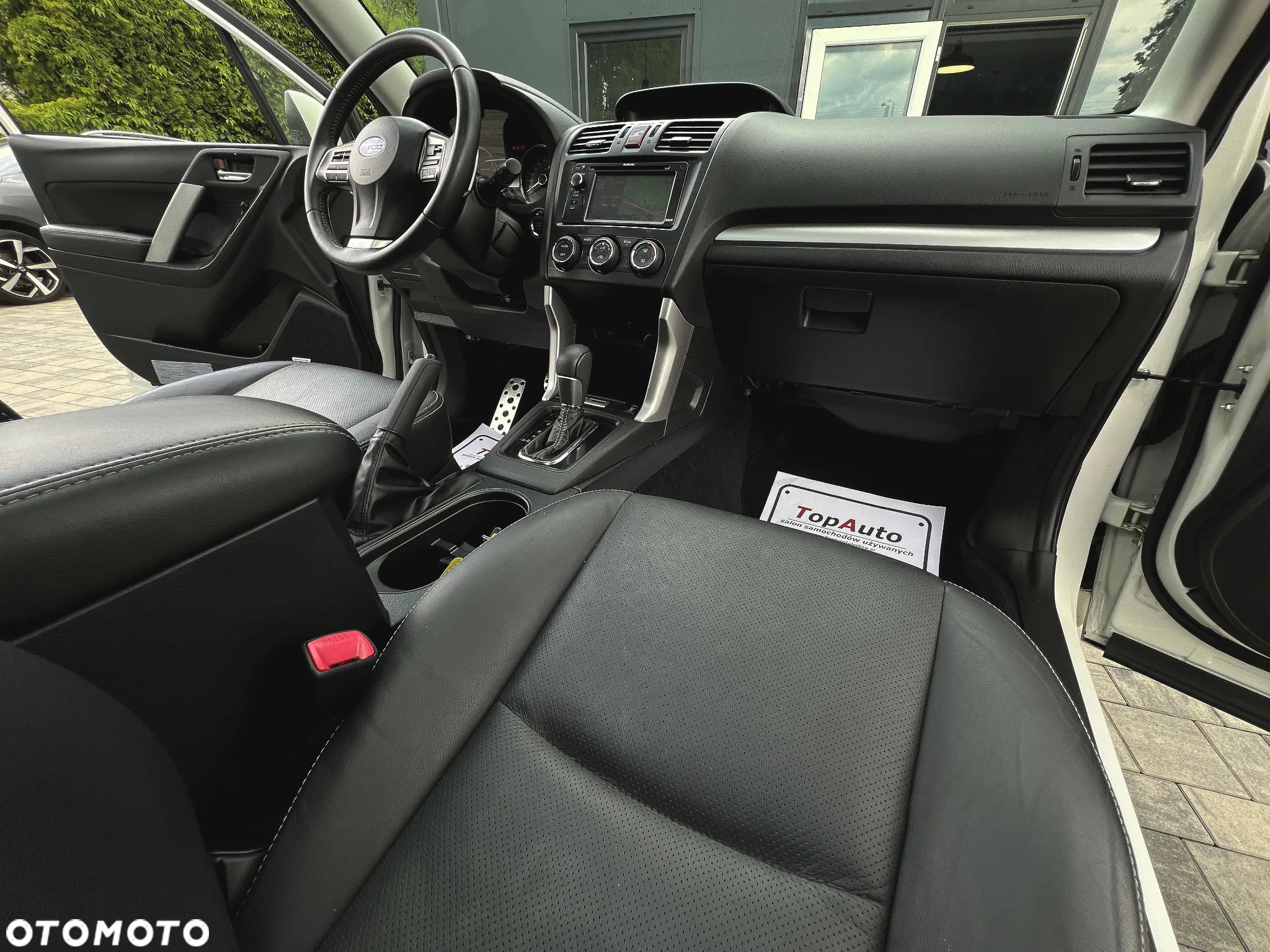 Subaru Forester 2.0XT Platinum Lineartronic - 17