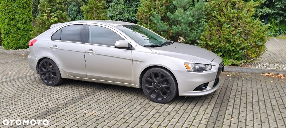 Mitsubishi Lancer - 1