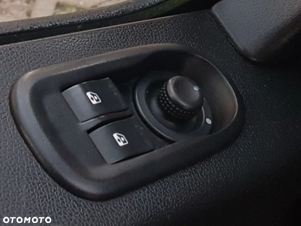 Renault MASTER KONTENER 8EP 4,21x2,23x2,22 KLIMA MANUAL KRAJOWY 6-BIEGÓW - 9