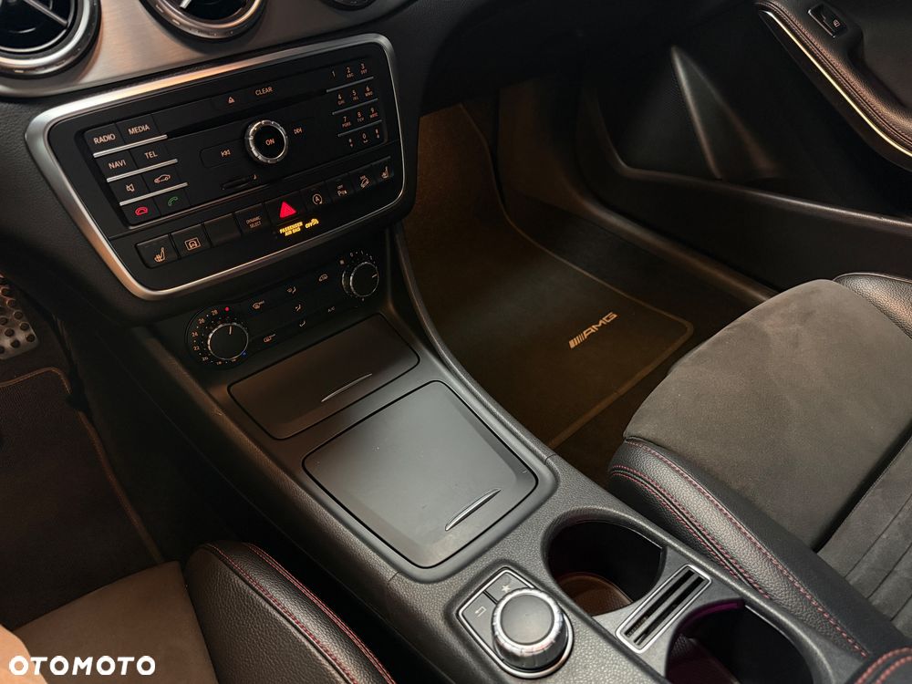 Mercedes-Benz GLA 250 4-Matic - 17