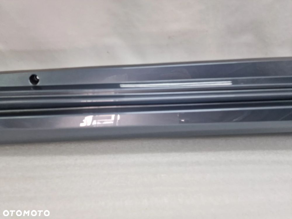 TOYOTA COROLLA E21 SEDAN 18- PRAWA LISTWA PROGOWA / NAKŁADKA PROGU , NR 75850-02230 , NR AUKCJI PR352 - 4