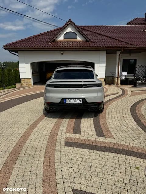 Porsche Cayenne Coupe GTS - 2