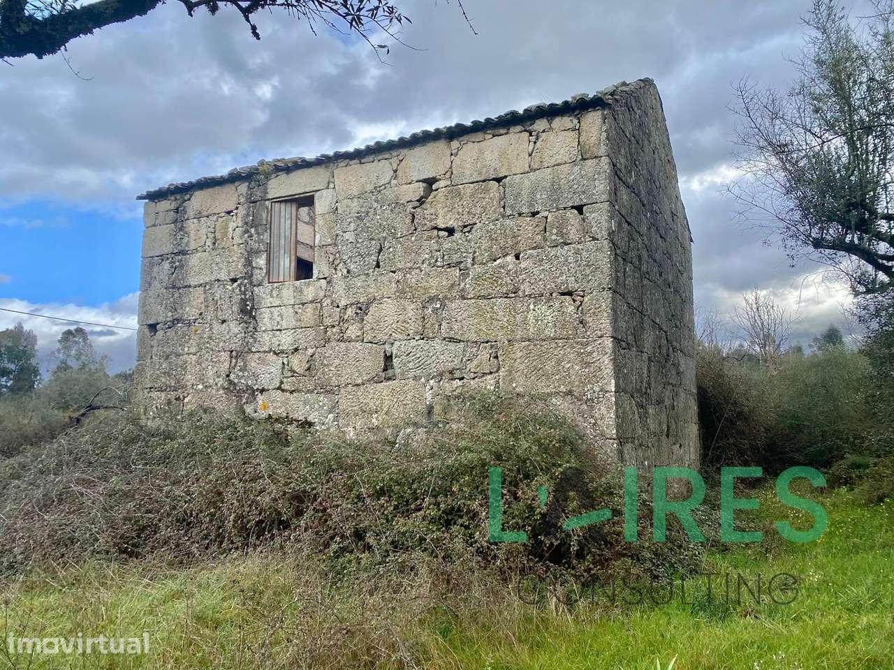 Vende-se em Pinhanços, Seia - Grande imagem: 2/15