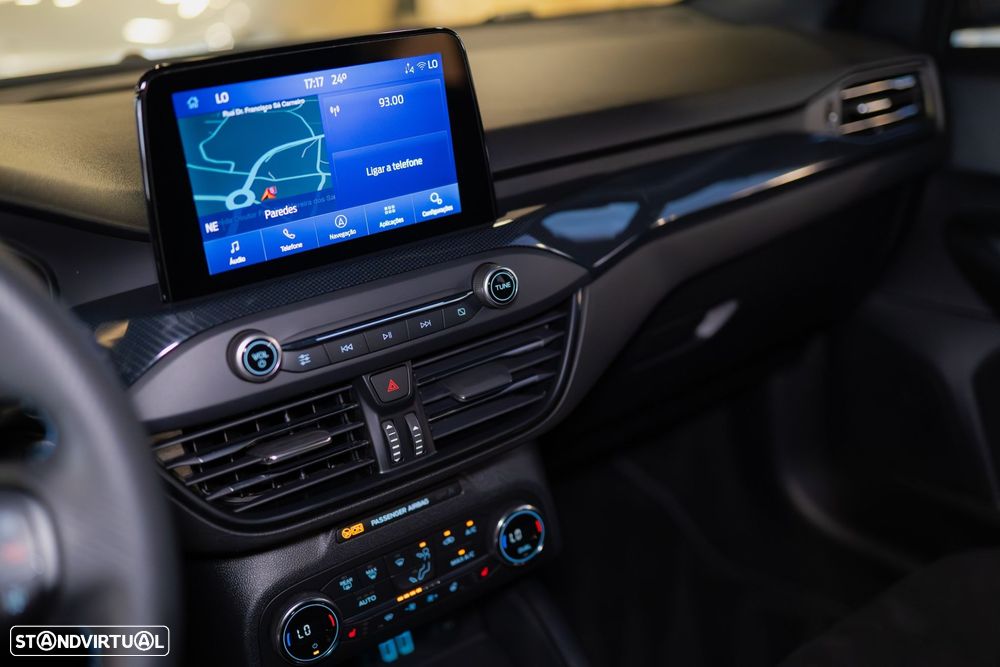 Ford Focus 2.3 EcoBoost S&S ST X - 38