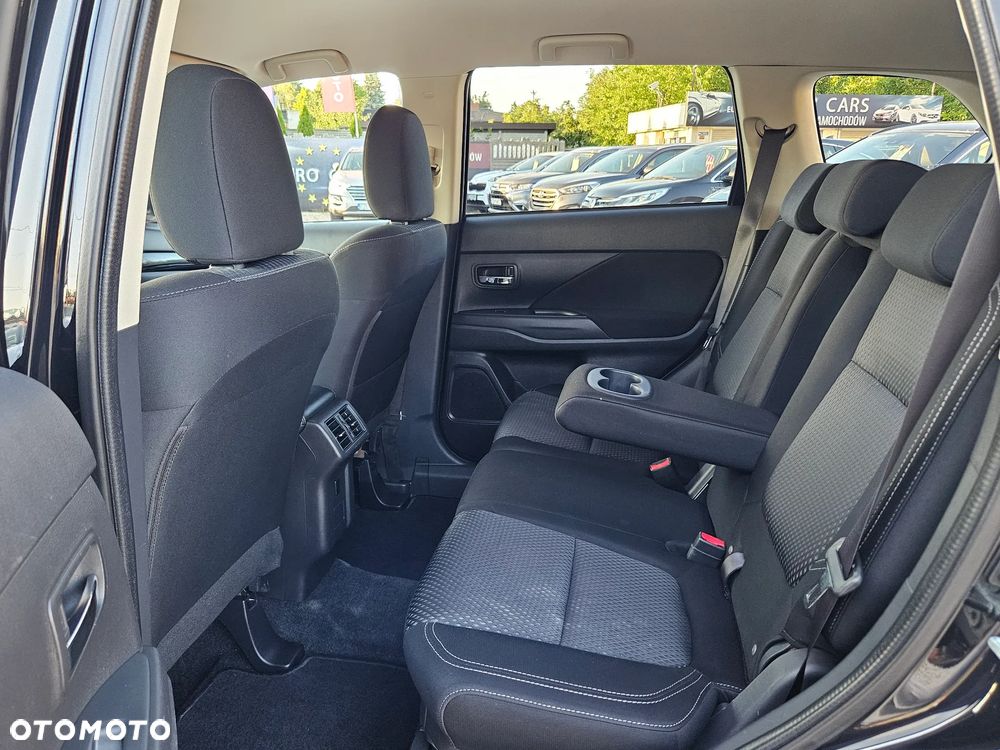 Mitsubishi Outlander 2.0 Instyle Navi CVT - 7