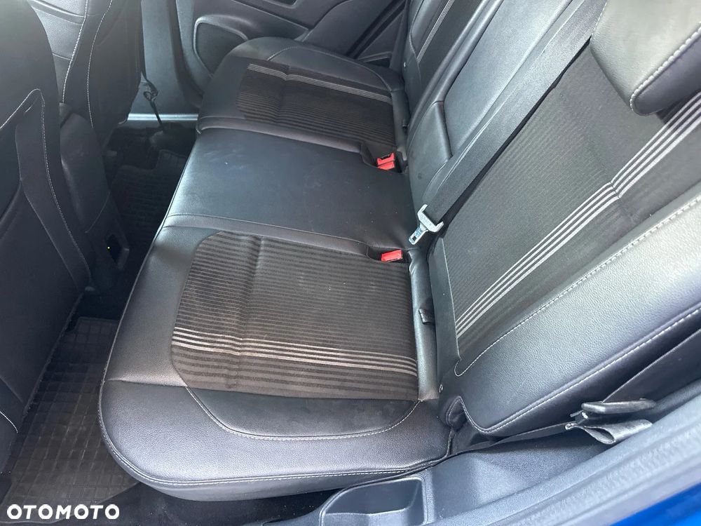 Ford EcoSport - 24