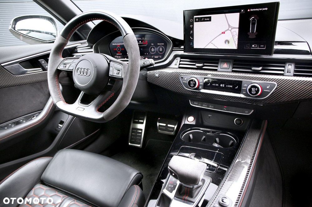 Audi RS4 Limousine - 15