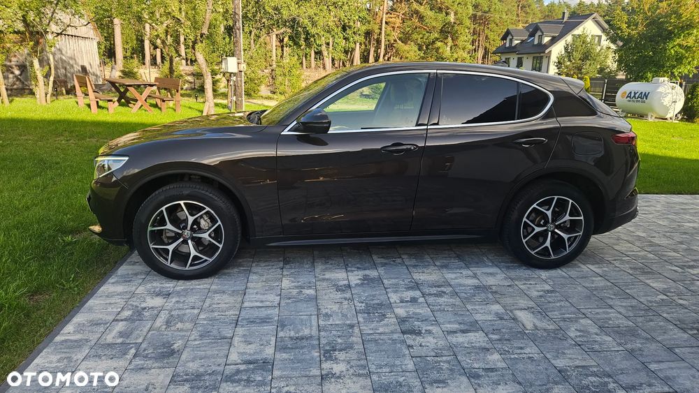 Alfa Romeo Stelvio - 18
