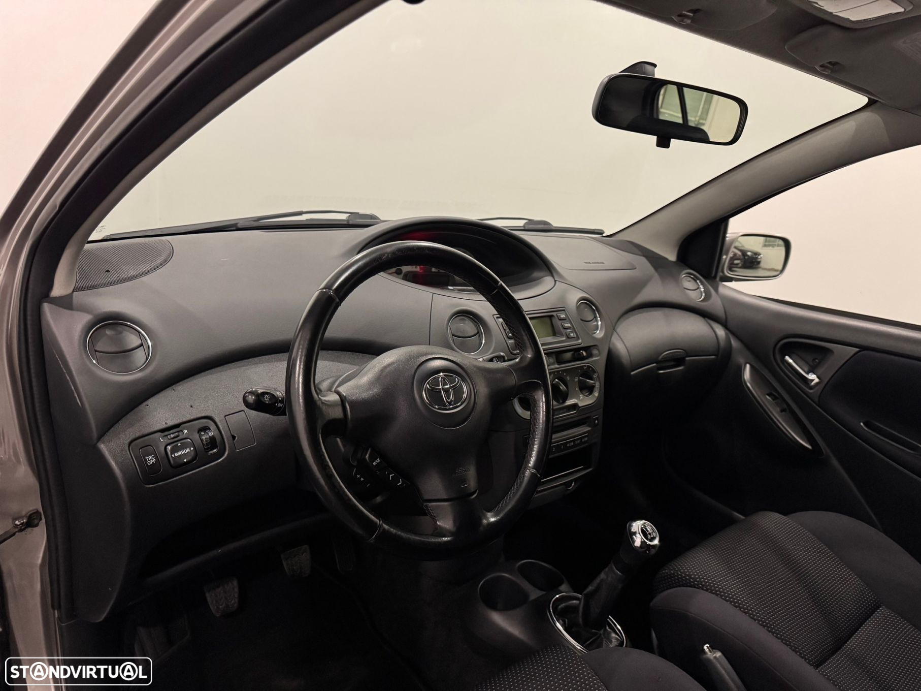 Toyota Yaris 1.5 T Sport AC - 6