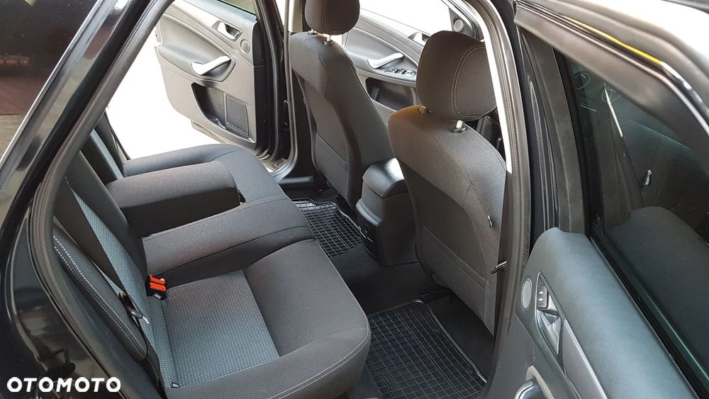 Ford Mondeo 2.0 TDCi Titanium - 19