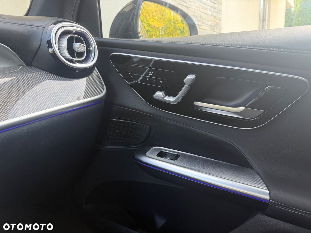 Mercedes-Benz GLC 220 d mHEV 4-Matic AMG Line - 15