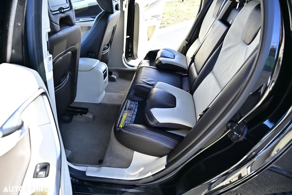 Volvo XC 60 D5 AWD Aut. Summum - 14