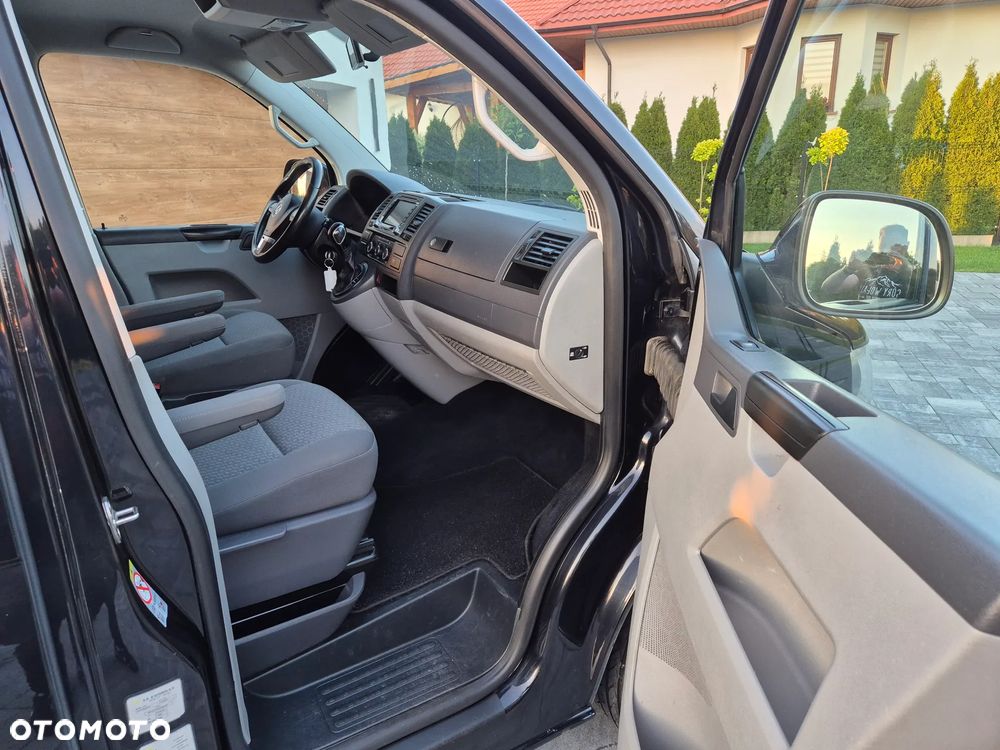 Volkswagen Transporter - 11