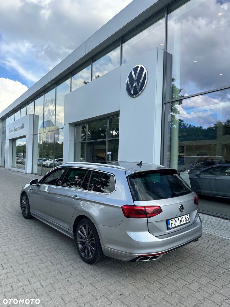 Volkswagen Passat - 2