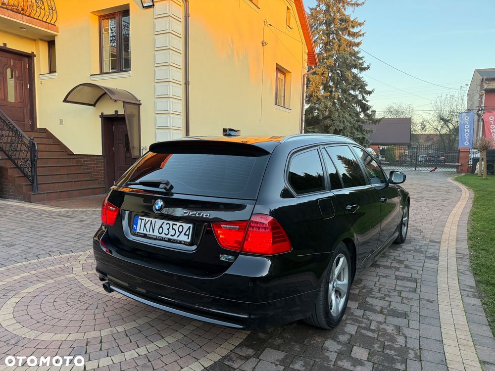 BMW Seria 3 320d Efficient Dynamics Edition - 15