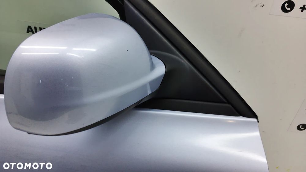 VW Passat B5 Kombi  Sedan  Drzwi Prawe  Przód LL5Y - 17