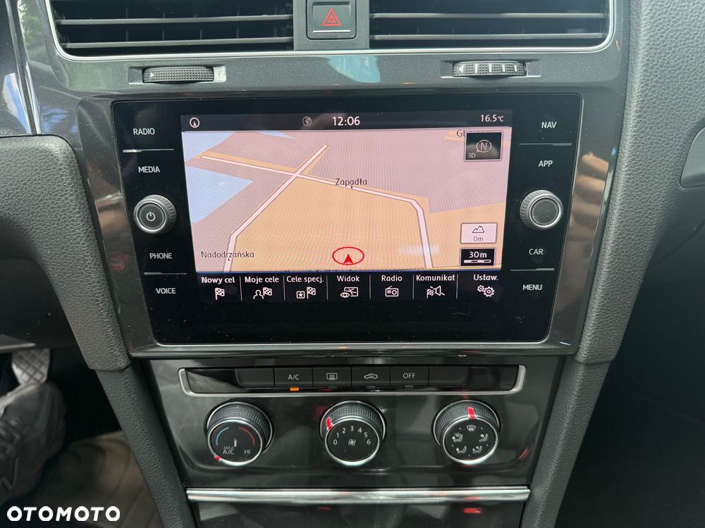 Volkswagen Golf 1.6 TDI BMT Comfortline - 22