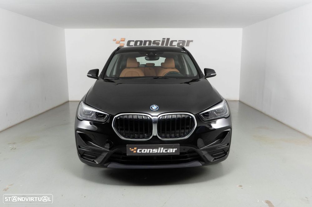 BMW X1 25 e xDrive Corporate Edition - 2