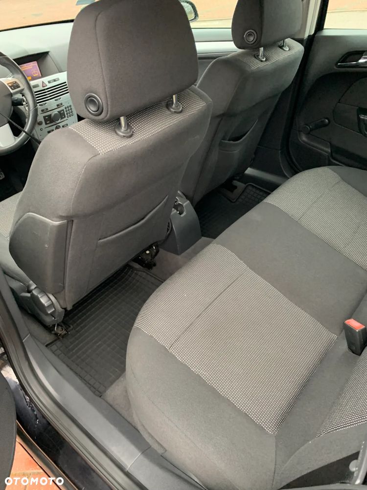 Opel Astra - 9