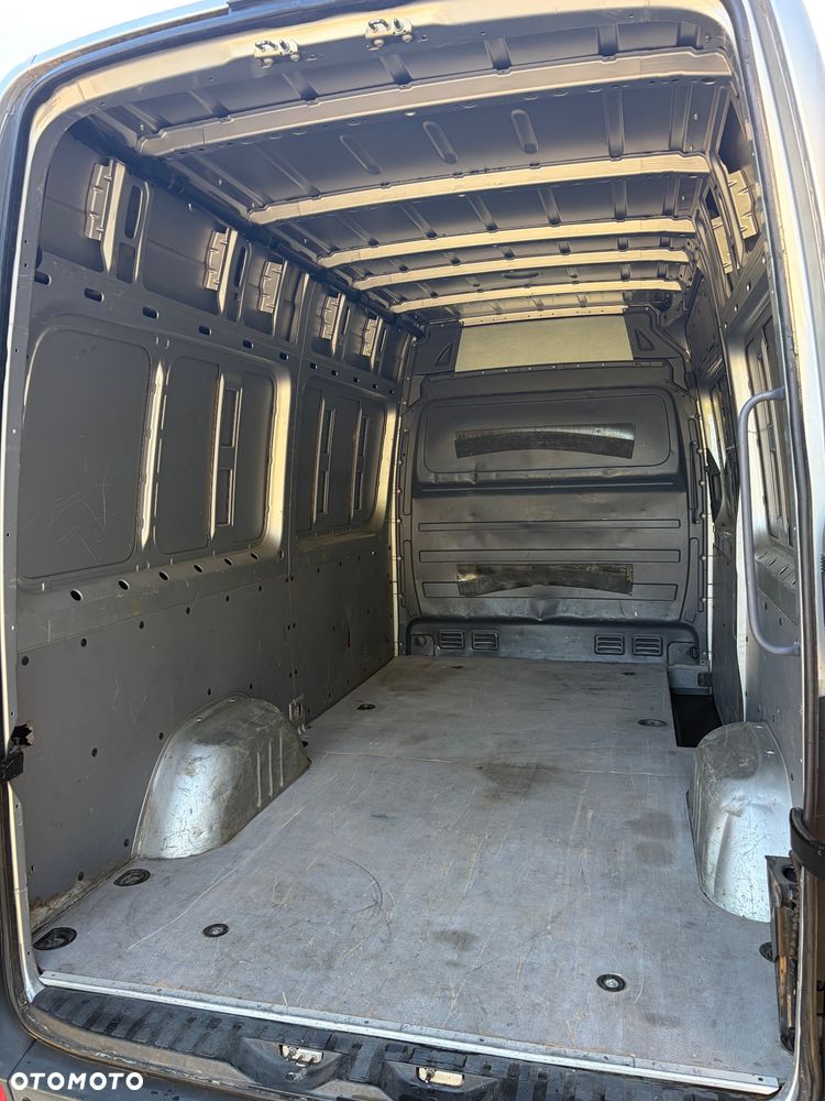 Volkswagen Crafter - 14