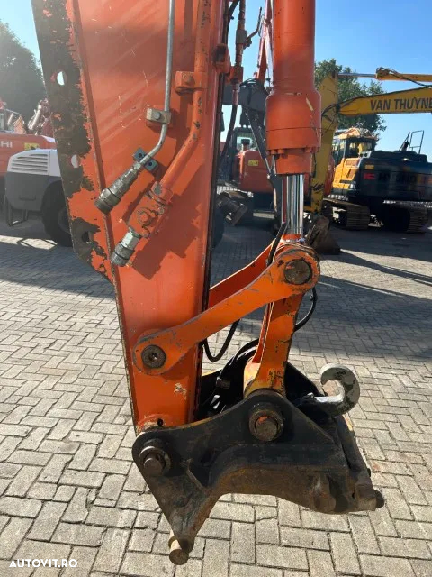 Hitachi ZX 135US-3 - 16
