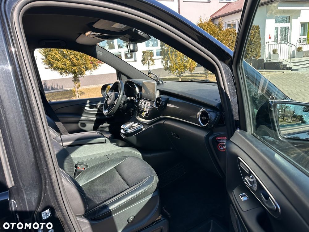 Mercedes-Benz Klasa V 300 d 4-Matic Avantgarde 9G-Tronic (d³ugi) - 4