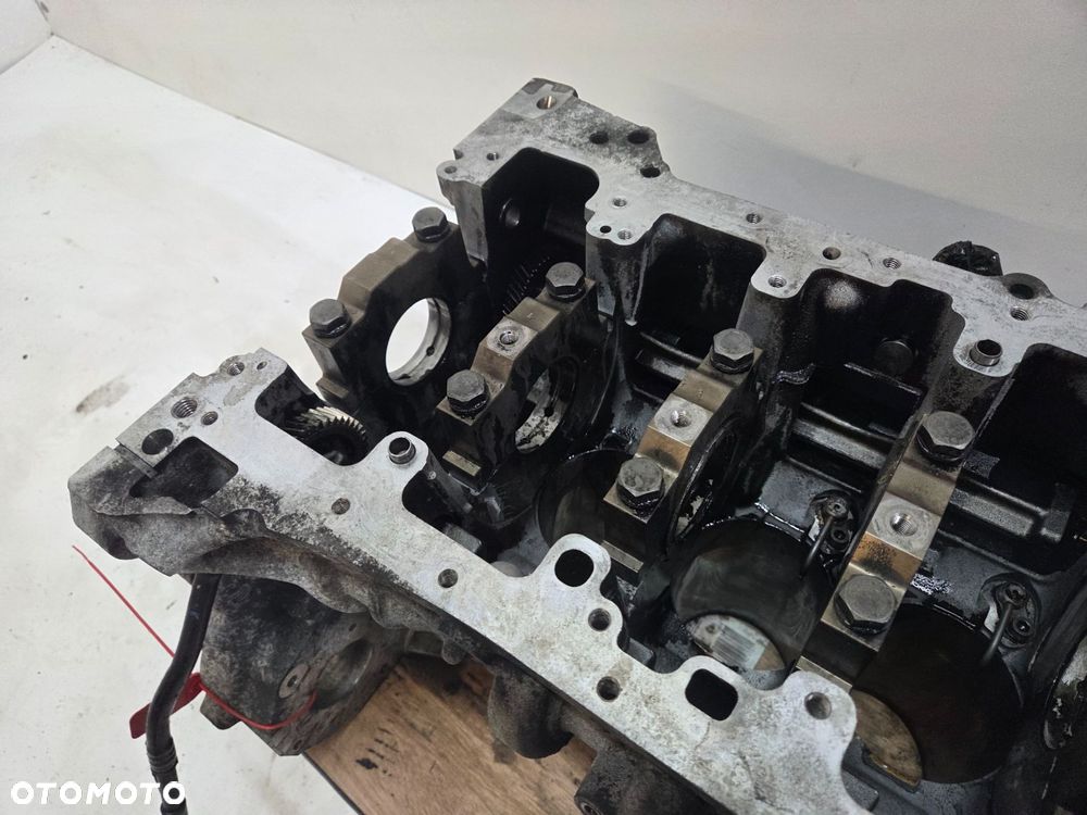 BLOK SILNIKA BMW E60 N47D20A 7797922 - 3