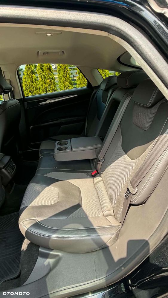 Ford Mondeo 2.0 EcoBoost Titanium - 15