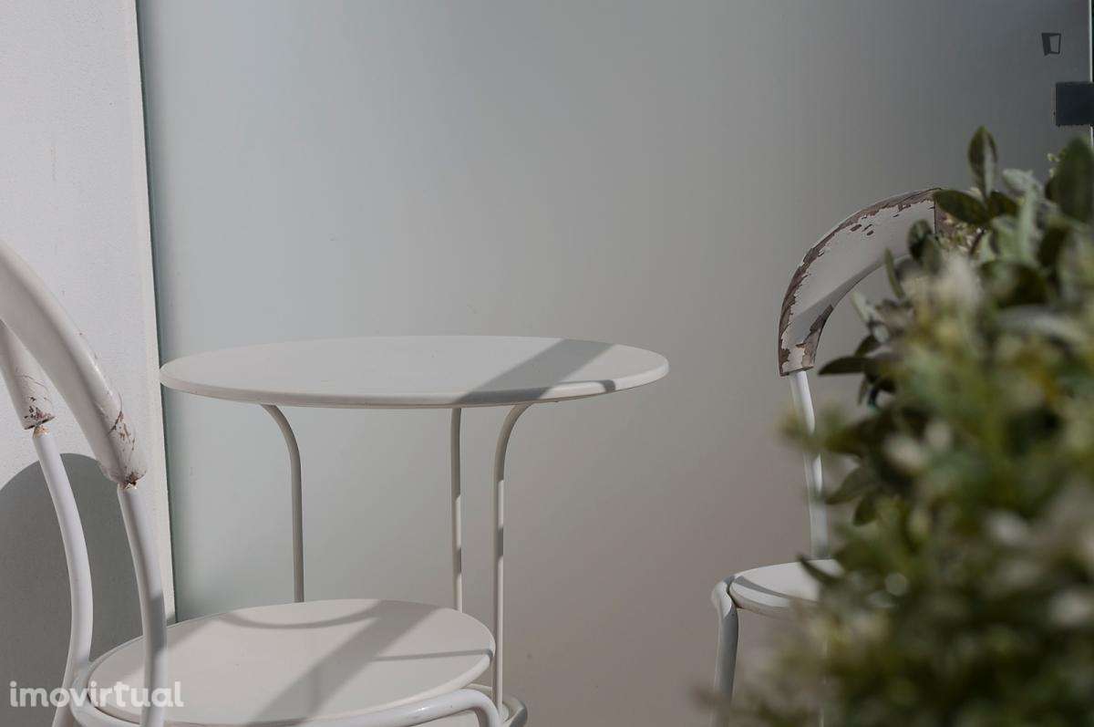 Estúdio - localizado em Santo Ildefonso Porto - Grande imagem: 4/13