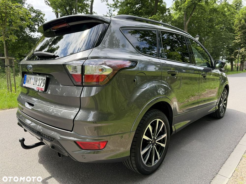 Ford Kuga - 10