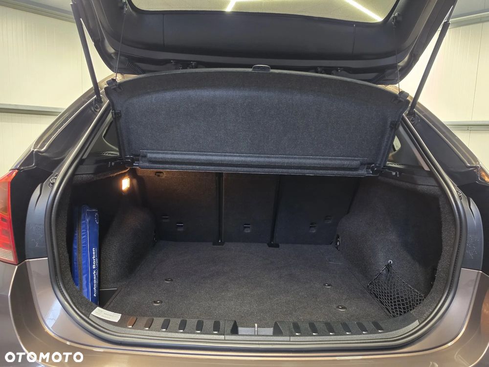 BMW X1 sDrive20d - 23