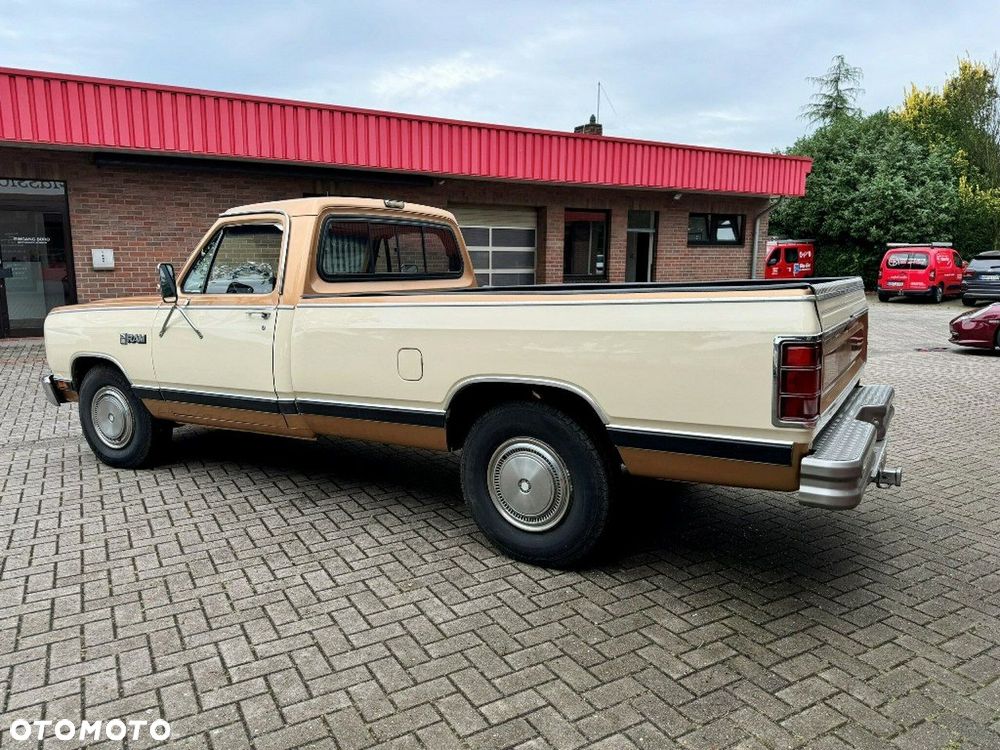 Dodge RAM - 34
