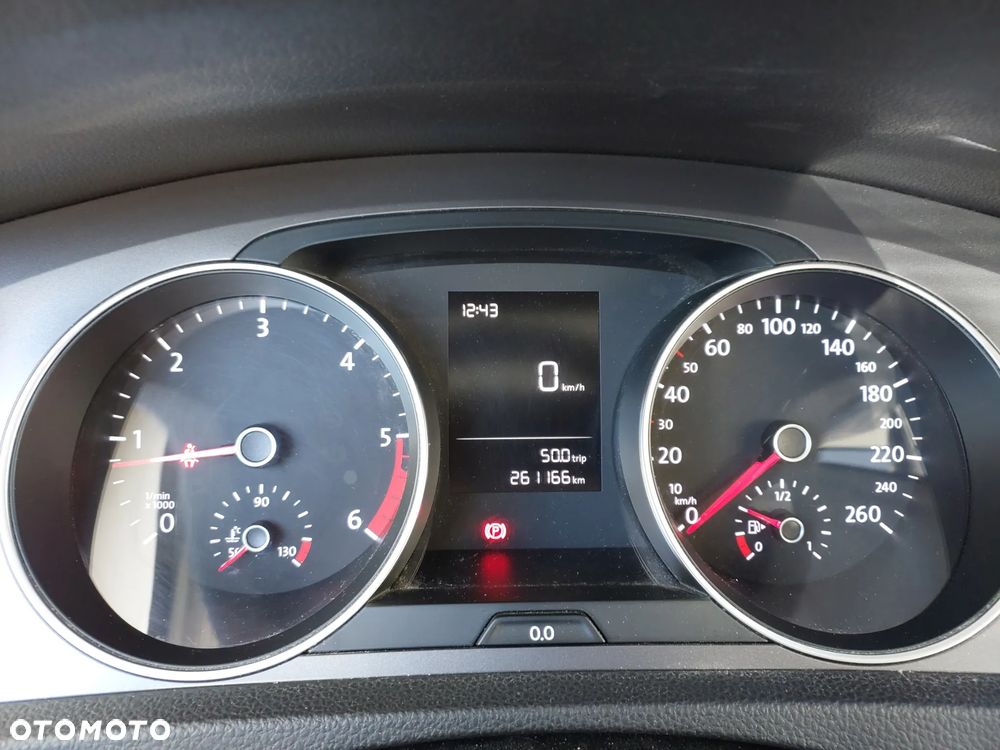 Volkswagen Golf 1.6 TDI BlueMotion Trendline - 5