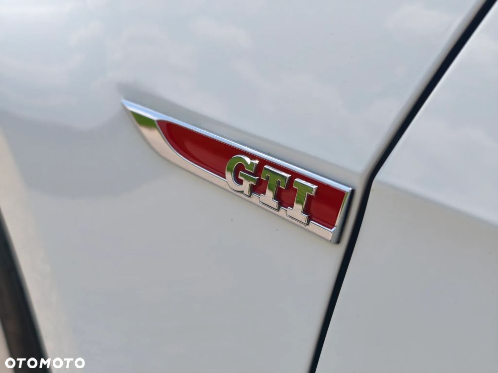 Volkswagen Golf GTI BlueMotion Technology - 18