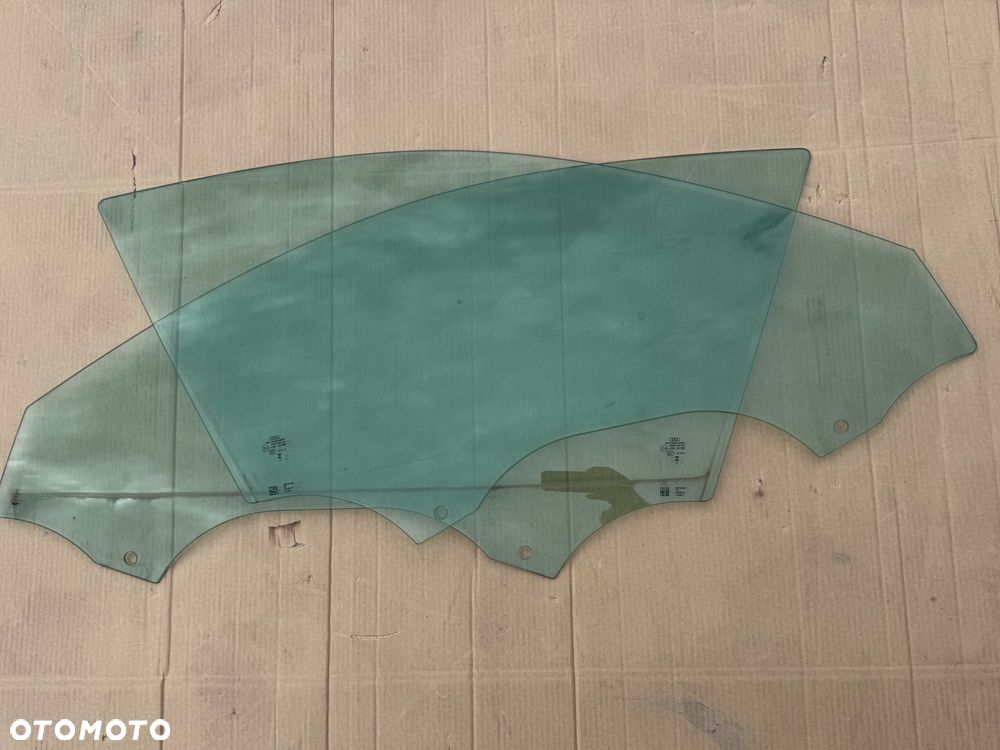 Audi A4 B9 szyba drzwi przód lewa prawa 2023 - 1