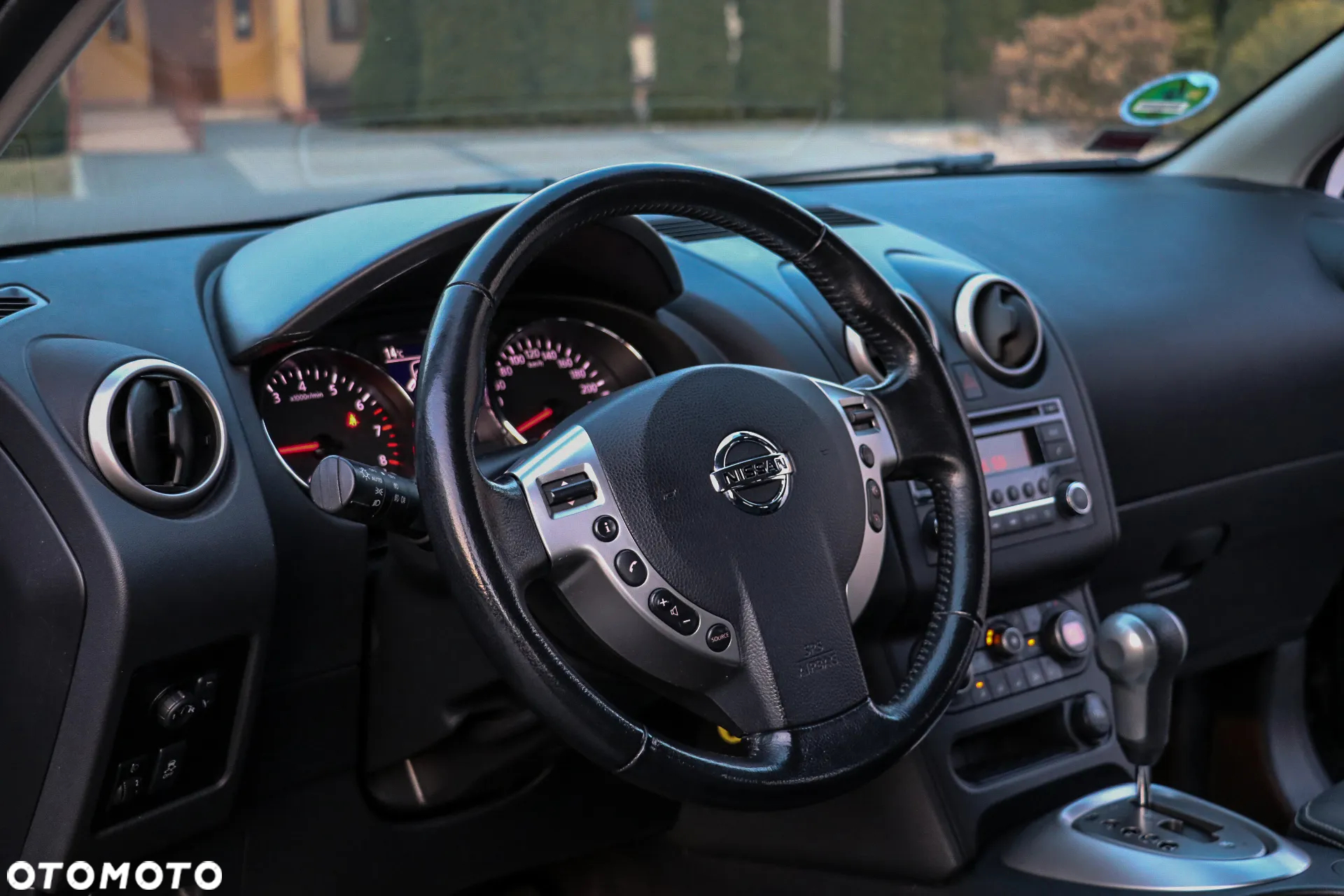 Nissan Qashqai 2.0 Tekna CVT - 34