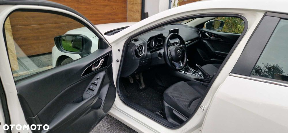 Mazda 3 - 5