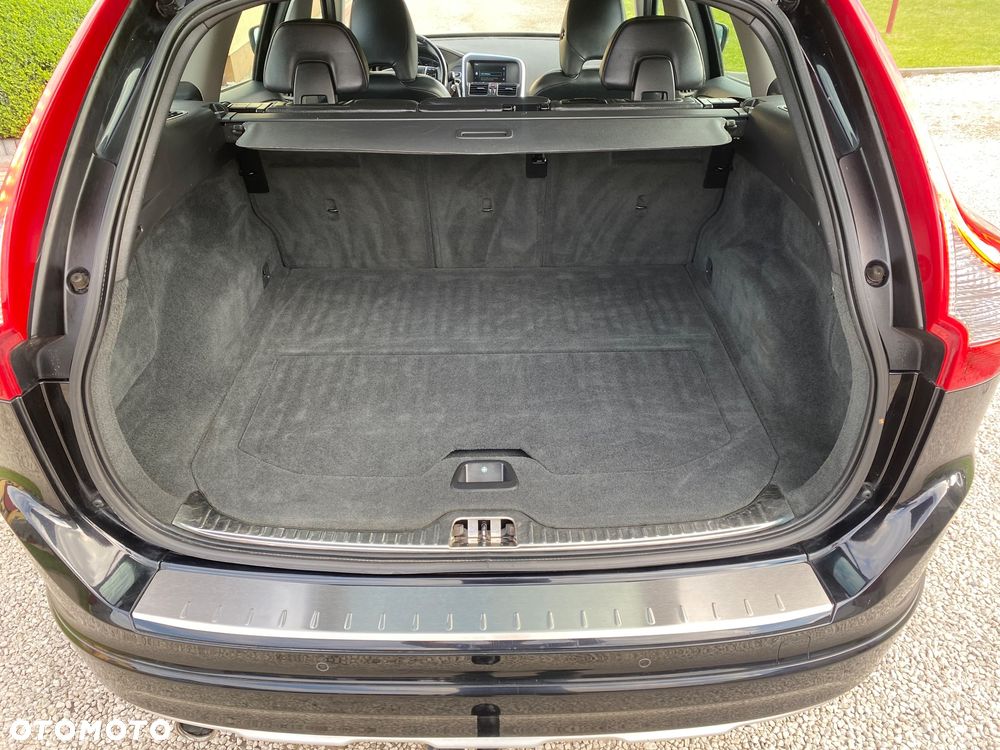 Volvo XC 60 D3 Momentum - 25