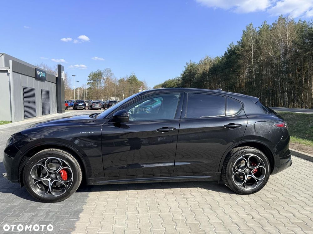Alfa Romeo Stelvio - 13