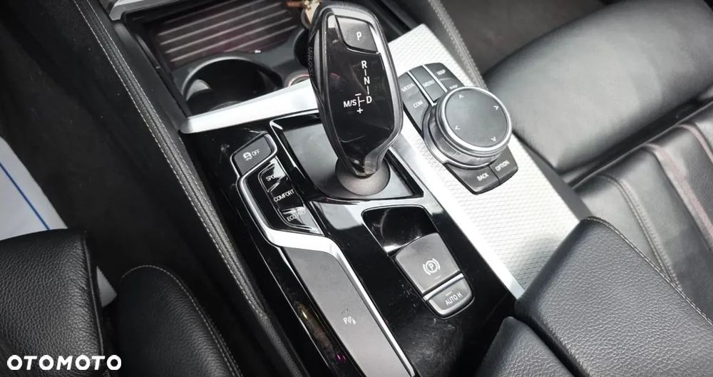 BMW Seria 5 530i xDrive M Sport sport - 10