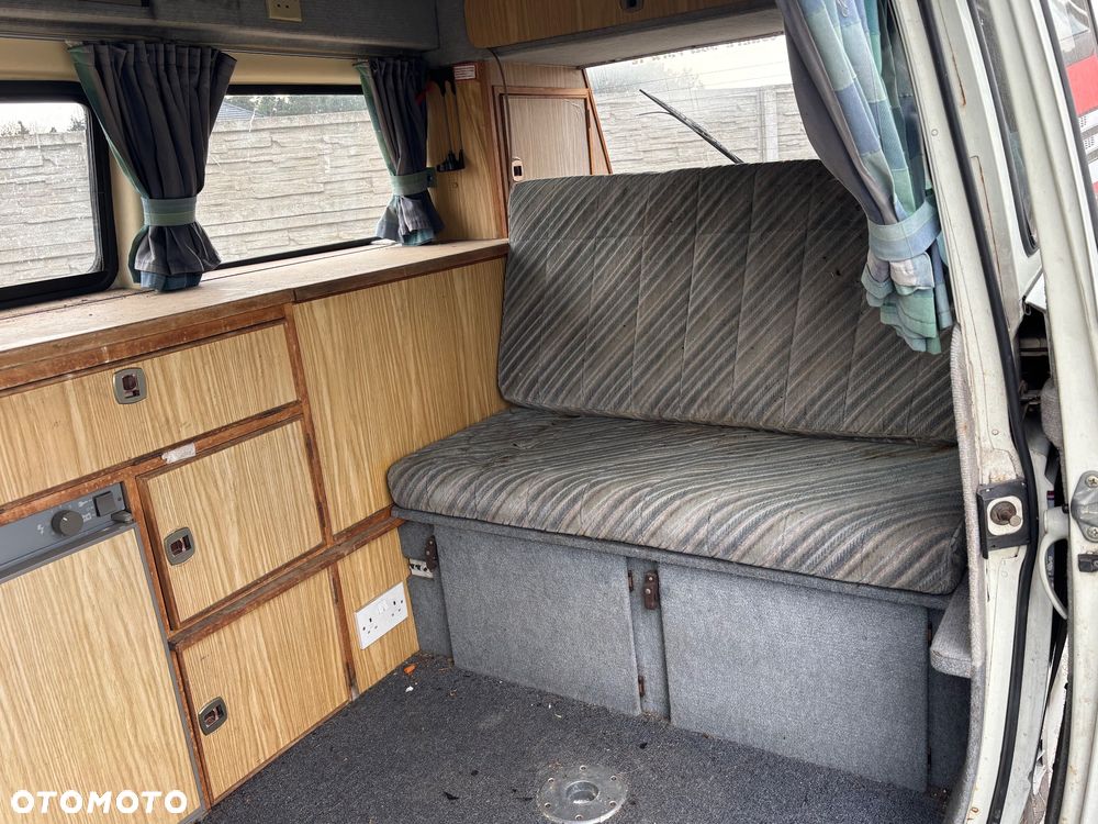 Volkswagen Transporter - 15